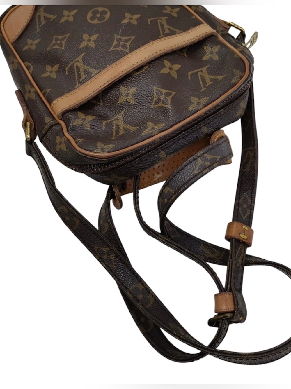 Vintage Louis Vuitton Danube Crossbody Bag - Picture 4 of 9